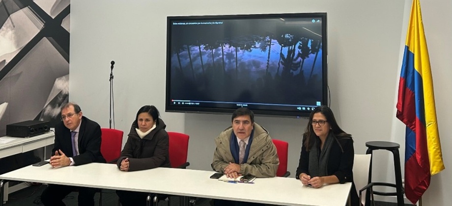 Diálogo de la comunidad colombiana en Bélgica con Directora de la Unidad para las Víctimas