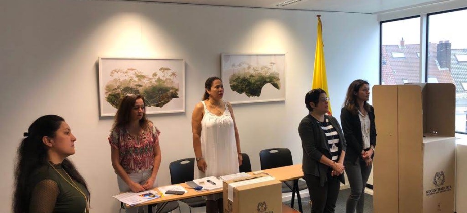 Iniciaron elecciones presidenciales en el Consulado de Colombia en Bruselas