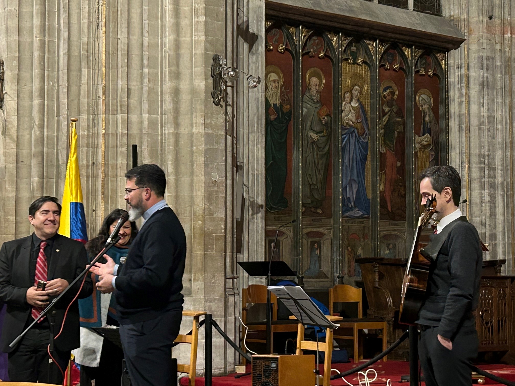 Consulado de Colombia en Bruselas celebró 'Noche de Velitas Conecta con tus Raíces'